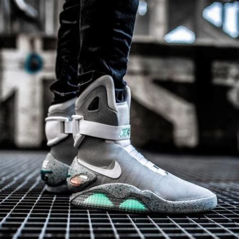 zurück in die zukunft schuhe nike kaufen|Nike air mags heute.